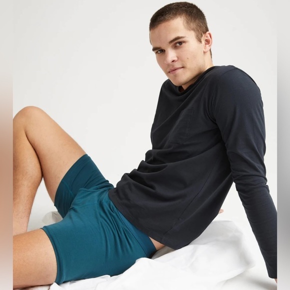 Richer Poorer Pima Pocket Long Sleeve Tee in Black - Picture 1 of 12